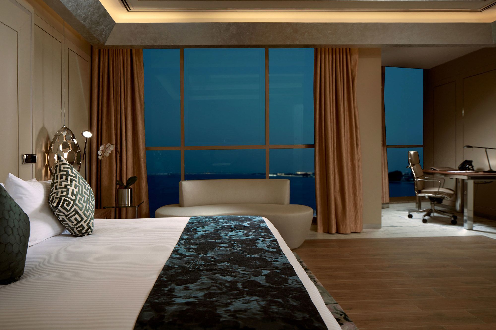 Royal M By Gewan 5*